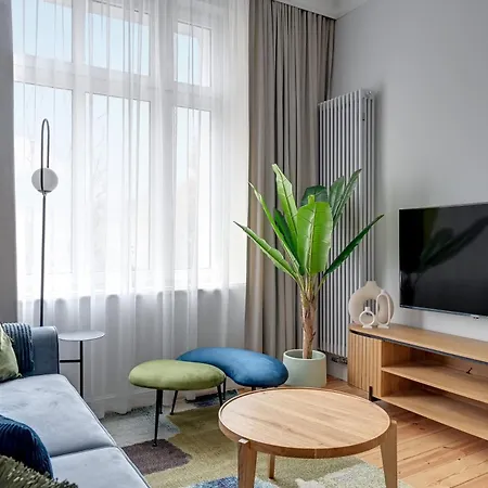 Juicy - Premium Family 200 M From The By Lion Apartmán *